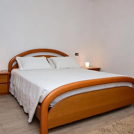 Ca Bearly Apartment Nesso